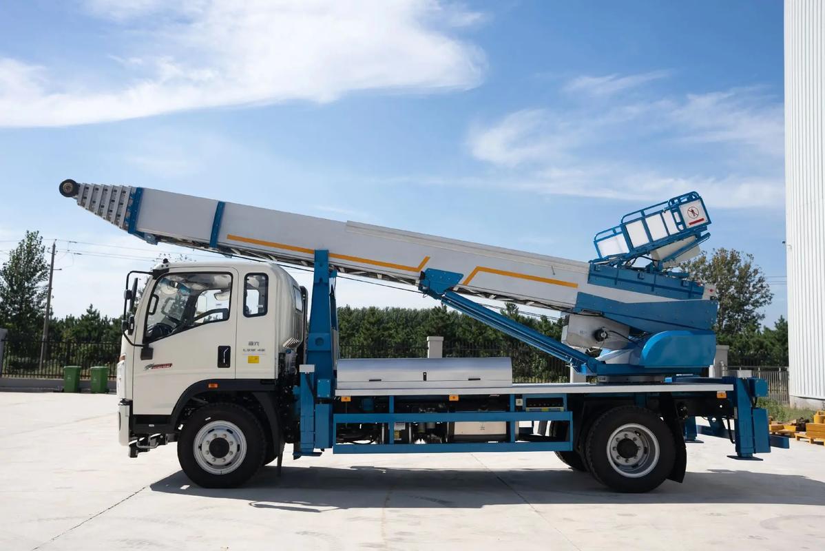 老新镇云梯上料车租赁费用