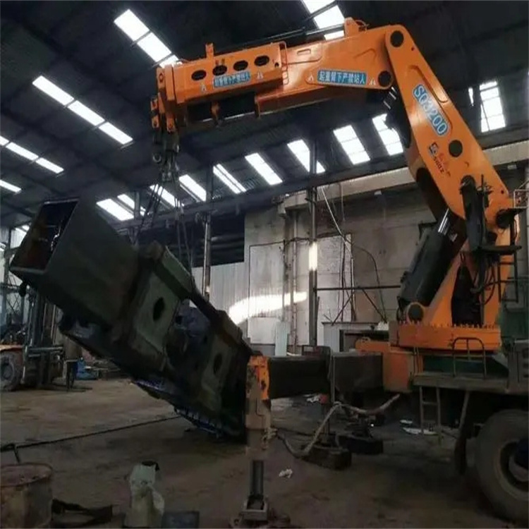 老新镇200吨折臂吊出租